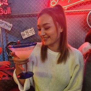 Meet your Posher, Brooke